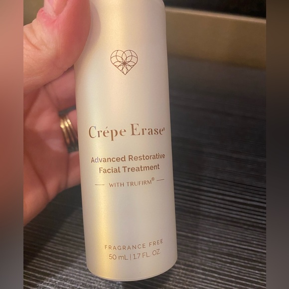 Crepe Erase Advanced Restorative Facial Treatment Anti-Aging Serum NEW - Picture 3 of 7